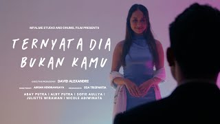 Ternyata Dia Bukan Kamu - Shortmovie Trailer