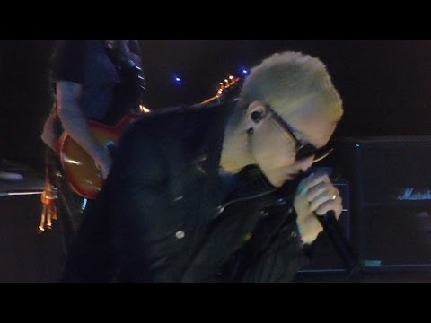 Stone Temple Pilots - Lounge Fly - Live 4-19-15
