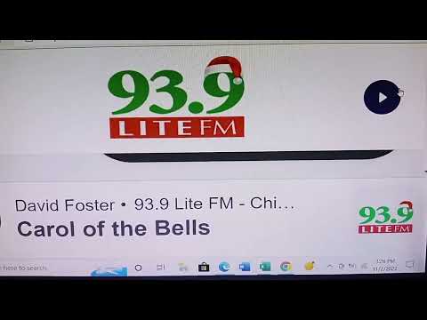 Christmas is Here! (At Least on the Radio Lol) - 93.9 Lite FM Chicago's Christmas Station (2022)
