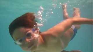 preview picture of video 'Eitan in Even Yehuda swimming pool 2'