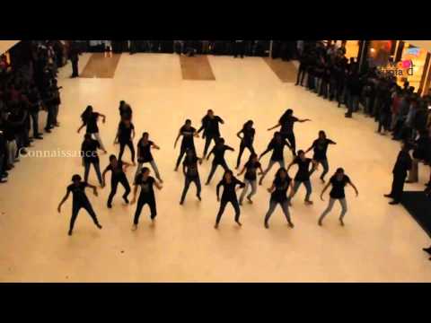 flashmob by hyderabad jntu mechanical girls  for(Aww tuzo mogh kortha song)