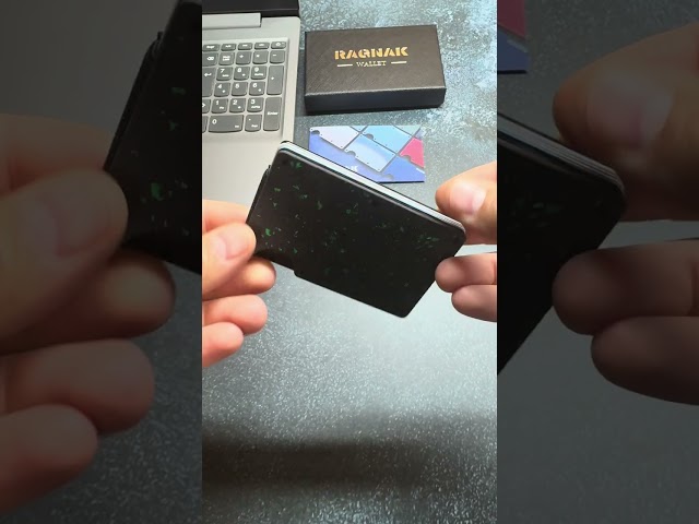 Vídeo relacionado con TRAVANDO Cartera Hombre Dublin con Bloqueador RFID, Billetera Negra, Tarjetero, Monedero Varón, Portamonedas, Regalo Wallet Vertical Bolsillo Monedas Botón a presión Tarjetera Ranuras
