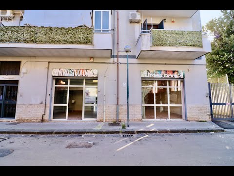 Negozi LocalI Commerciali a Napoli zona Capodichino San Pietro a Patierno - VIA