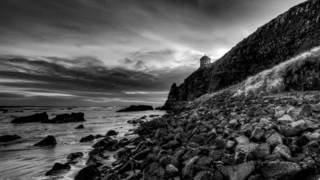 Who&#39;s Gonna Ride Your Wild Horses - U2 - (The Royal Philharmonic Orchestra) w/lyrics