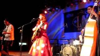 Kim Lenz - "Devil on My Shoulder" (Live - 2009) Riley Records