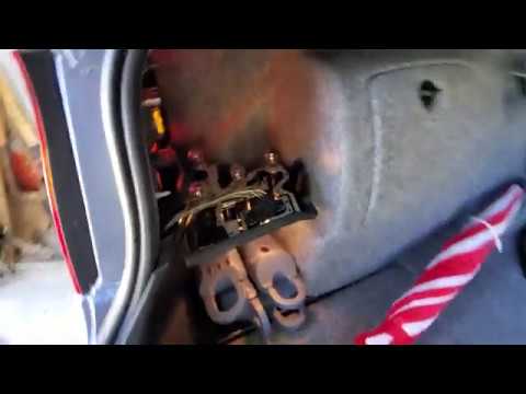 BMW E46 Rear brake light replacement