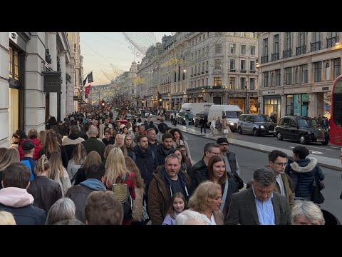 Walking London's Oxford Street on a BUSY afternoon (4K HDR)