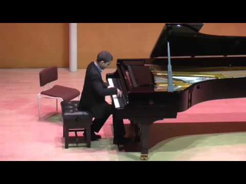 Daniel Hart plays Suite Andalucia by Lecuona