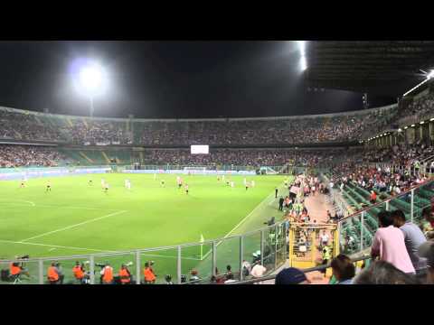 Esultanza del Barbera dopo il gol di Franco Vasquez in Palermo Inter (21-09-2014)