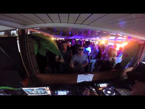 Jaimy Smink back 2 back with Himperson at Vice Cruise.