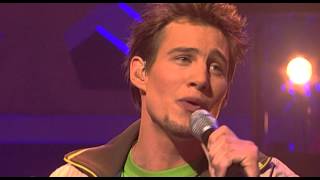 Eric singing "She Believes In Me" by Ronan Keating - Liveshow 3 - Idols season 2