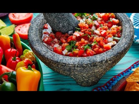 Mi esposo Italiano prepara el pico de gallo 🇲🇽😍 Cocina con Daniele y Natasha