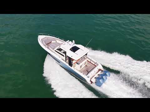 2023 Boston Whaler 420 Outrage Video