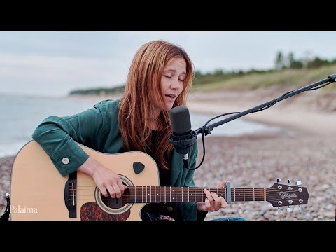 Roberta Hernandez - Pasitikėsiu (Hillsong Y&F - Trust) | PALAIMA