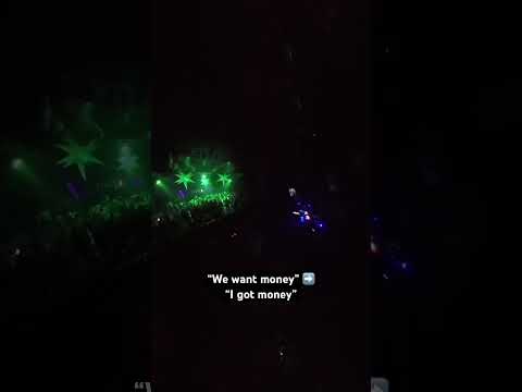 Wordplay AND a genre transition 🔥 #realdjing #djtransition #clubdj #djmix #wordplay