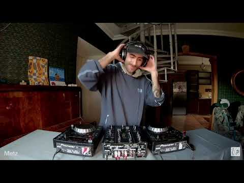 metz // @ tapetown.live // 01-05-2023