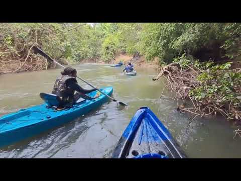 Caiaque, pesca e músicas. Rio Caldas, senador canedo-Go. Musicas, Deus vai fazer e Eu sou de jesus. 