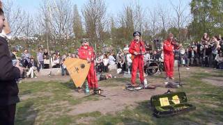 preview picture of video 'Berliner Mauerpark'