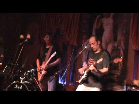 spyridoula - to 69 Ghost House live (2009-10-17).mpg