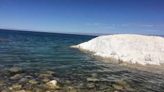 there&#39;s nothing holding me back shawn mendes