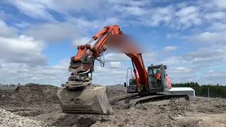 Excavator dengan track Hitachi ZX250 LC-3 with tiltrotator and bucket | Gambar 4 - Machineryline