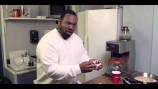 Raekwon - Cooking In The Trap with Chef Rae