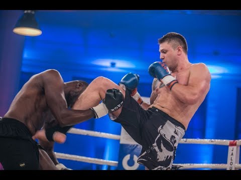 28 Sekunden KNOCKOUT! - Michael Smolik vs. Kaz Mwamba | LIVER SHOT