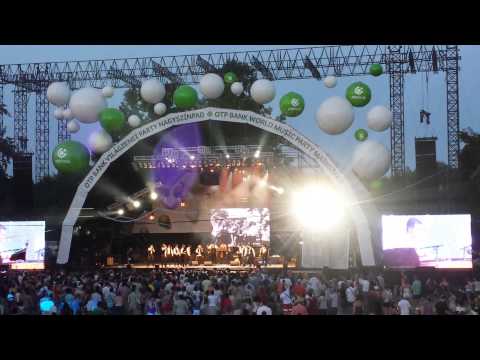 Sziget 2013 - MUZSIKÁS 40th Anniversary Concert (dancing)