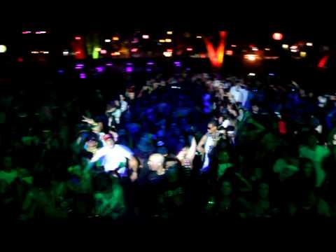 ELI SMITH - Wolfgang Gartner into Crookers Thunderstruck So Sweet Records Stage @ Nocturnal Fest 09