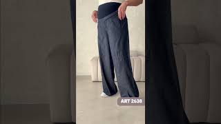 JEAN LIVIANO RIGIDO CON CALCE ANCHO RECORTE LATERAL Y FAJA DE ALGODON ELASTIZADO EN CINTURA - Vista 5