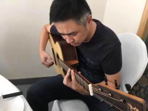 World First Smart Guitar with self-amplifying function