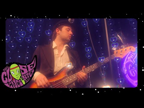 FUR - Walking Back Home (Vira Talisa Cover) | Live from The Close Encounter Club