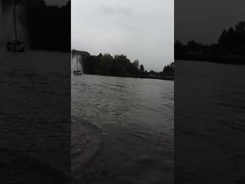 Prvi put da vozim čamac hahahha