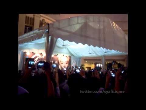 G.NA - Supa Solo @ Bugis Square, Singapore