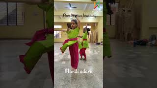 Mandi adavu #dance #bharatanatyam #adavu #indiandance #danceclass#basic #peerlearning#classicaldance