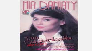 Download lagu MASIHKAH KAU INGAT NIA DANIATY mp3