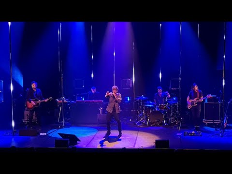 Marc Lavoine - La fin d’une histoire, live, L'Embarcadère, Aubervilliers, France, 17th February 2023