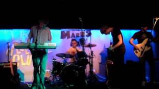 Uncle Jeff - Kid in a Wig (live at The Little Hellfire Club, Worcester - 22nd August 09)