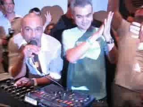 DAVID MORALES on the microphone Miami 2007