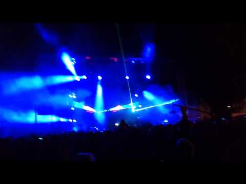 1_8 Steve Angello @ Rivalry 11/11/11 Hello & Teenage Crime