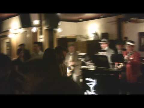 Martini Brothers Live At Le Colonial