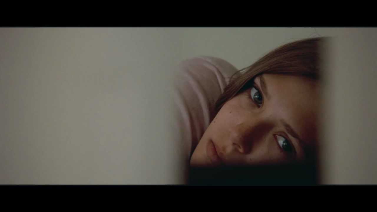 Miniature de la vidéo Martha Marcy May Marlene Bande-Annonce VOST HD du film Martha Marcy May Marlene