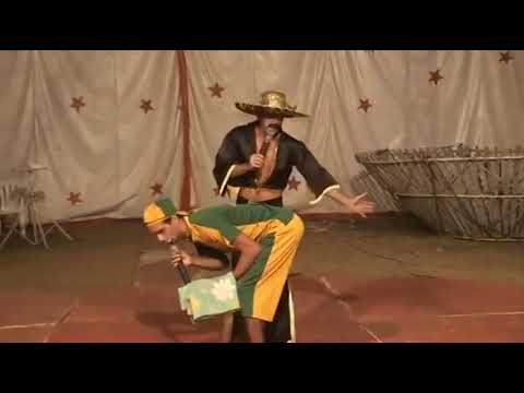 Circo   Palhaço CHEIROZINHO   Mexicano e o Piano
