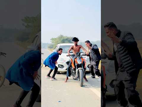 Cycle Ala Na Apna Aukat Dikha Diya 🔥😎 || Saidul Stunts || #ytshorts #ktm #youtubeshorts