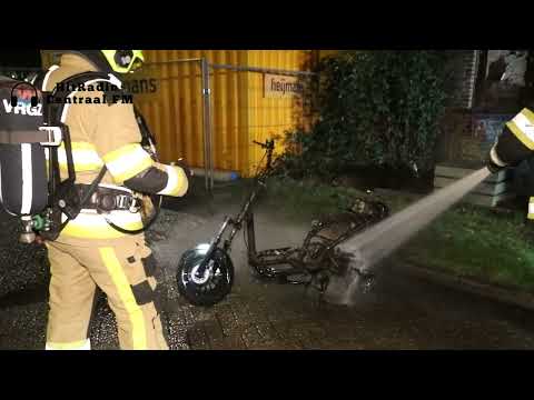 Hitradio Centraal FM: Scooterbrand in Tiel