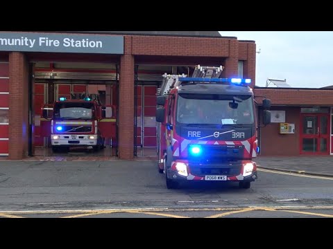 *LIFE RISK* Salford Double Turnout - Greater Manchester Fire And Rescue Service