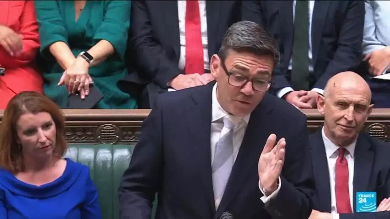 UK PM Burnham pledges more devolution and public control of services • FRANCE 24 English