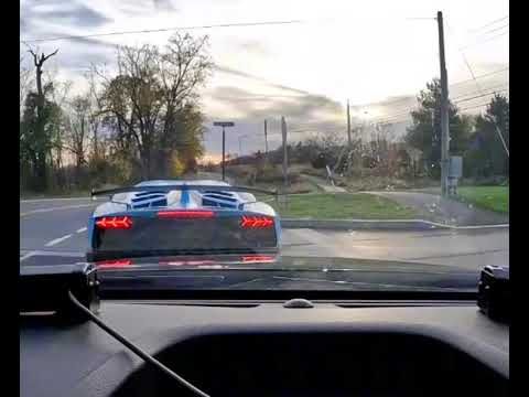 Lamborghini Aventador leaves police in seconds🔥
