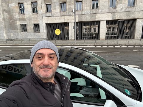 Probefahrt mit einem Tesla Model Y. Meine erste Fahrt im Elektroauto.