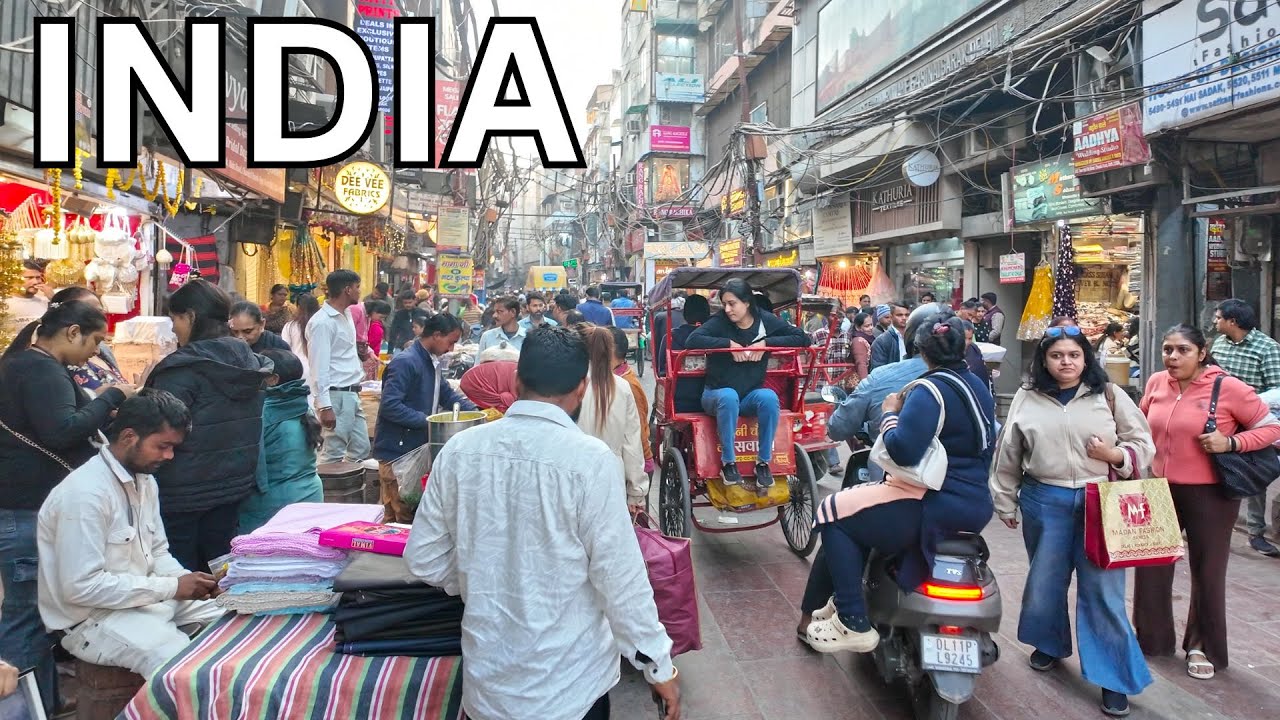 Immersive street-level walking tour through Delhi (Daily Life 10), India, showcasing authentic urban landscapes, local architecture, and the vibrant atmosphere of the city's neighborhoods